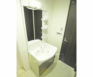 グランスイート鴨川の独立洗面台です