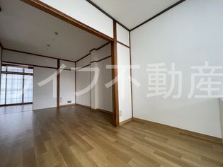 八栄マンションの画像