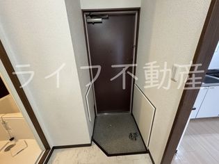 トリプルステーション菱屋西の毎日通る玄関はこちらです