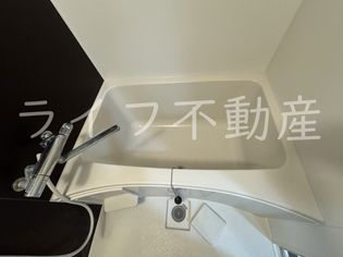 トリプルステーション菱屋西のコンパクトで使いやすいお風呂です