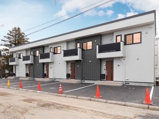 北海道札幌市南区真駒内上町4丁目の賃貸テラスハウスの画像