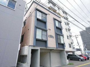 北海道札幌市東区北十六条東7丁目の賃貸アパートの画像