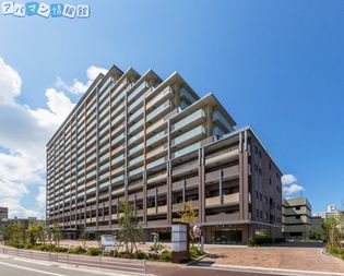 ロイヤルパークスER万代の画像