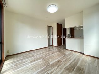 ヴィラージュ紫陽花Aの居室・リビング