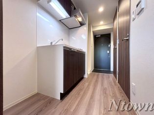 プレサンス名古屋ルクソリアのきれいな内装です