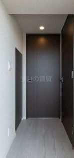 レジディア蒲田プレイスの玄関
