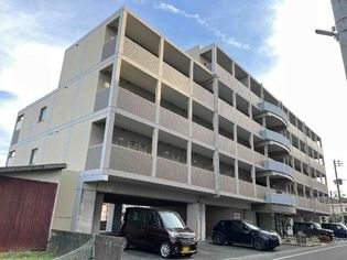 福岡県古賀市花鶴丘1丁目の賃貸マンションの画像