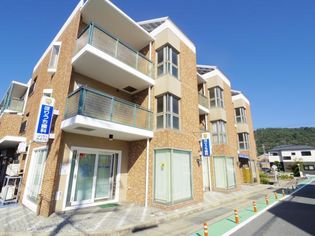 奈良県生駒郡平群町西宮2丁目の賃貸マンションの画像