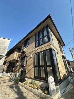 ラピス横小路の画像