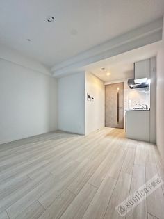 Alivis緑橋のホワイトベースで明るい内装♪