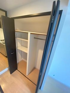 たっぷりとした収納スペースです