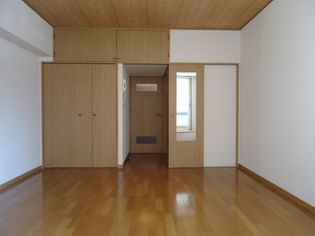 ステートモア・平尾パージュのゆったり過ごせるリビングです