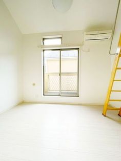 サザン宝蔵院Bのリビング/居室