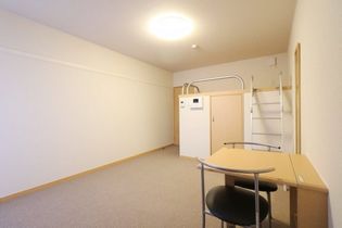 レオパレスMARUTO京田辺の大型家具家電付きにより初めての一人暮らしの方も安心!