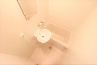 レオパレスMARUTO京田辺の浴室乾燥機で雨や雪の日でもらくらくお洗濯!