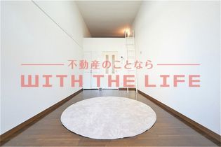 プライマリー久留米大南のゆったりとした居間です