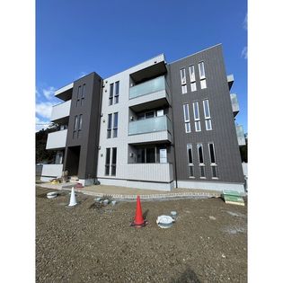 セレーネ向山の画像