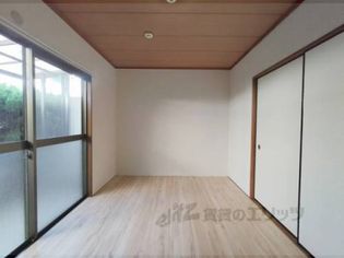 ニュー芝ノ下ハイツの居室