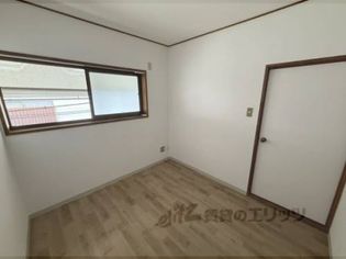 マンション松原の洋室