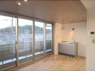 田辺ビル(岩倉)のリビング