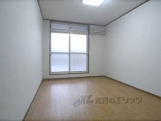 カーサフォレスト西賀茂の洋室