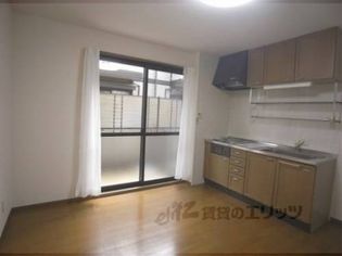 ハイカムール西賀茂のリビング