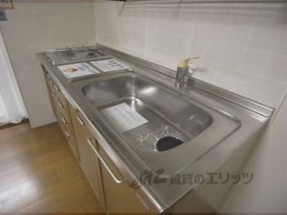ハイカムール西賀茂のキッチン
