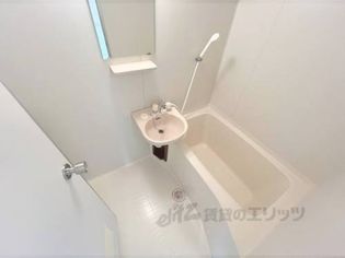 ロイヤル現代の風呂