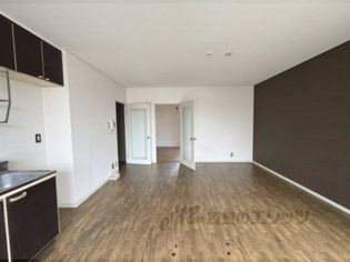 ライオンズ御前三条ビルの洋室