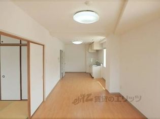 プリムローズ嵯峨のリビング