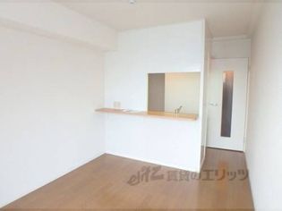 レオパレスヴィラパルク弐番館の洋室