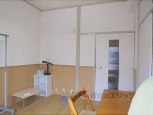 シャトー音川の居室