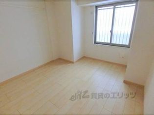 グレイス雅の洋室