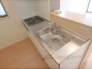 リヴェール久津川のキッチン