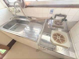 松園荘のキッチン