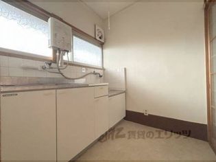 松園荘のキッチン