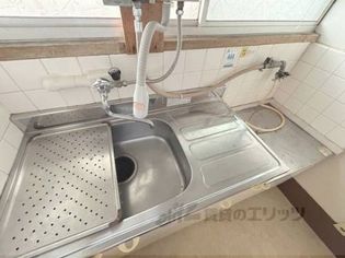 松園荘のキッチン