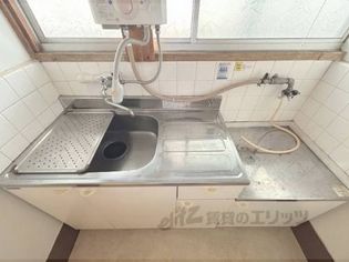 松園荘のキッチン