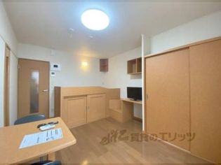 レオパレス萩ケ丘の洋室