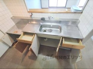 ヴェルドミール平城山のキッチン