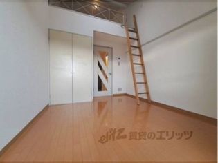 シティパレス西大寺P2の洋室