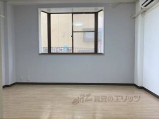 スタンドアップ本町の洋室