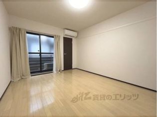 レオネクスト御所の洋室