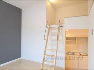 コンフォーレ園部の洋室