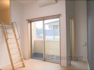 コンフォーレ園部の洋室