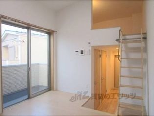 コンフォーレ園部の洋室