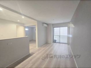 SIDE西ノ京の洋室